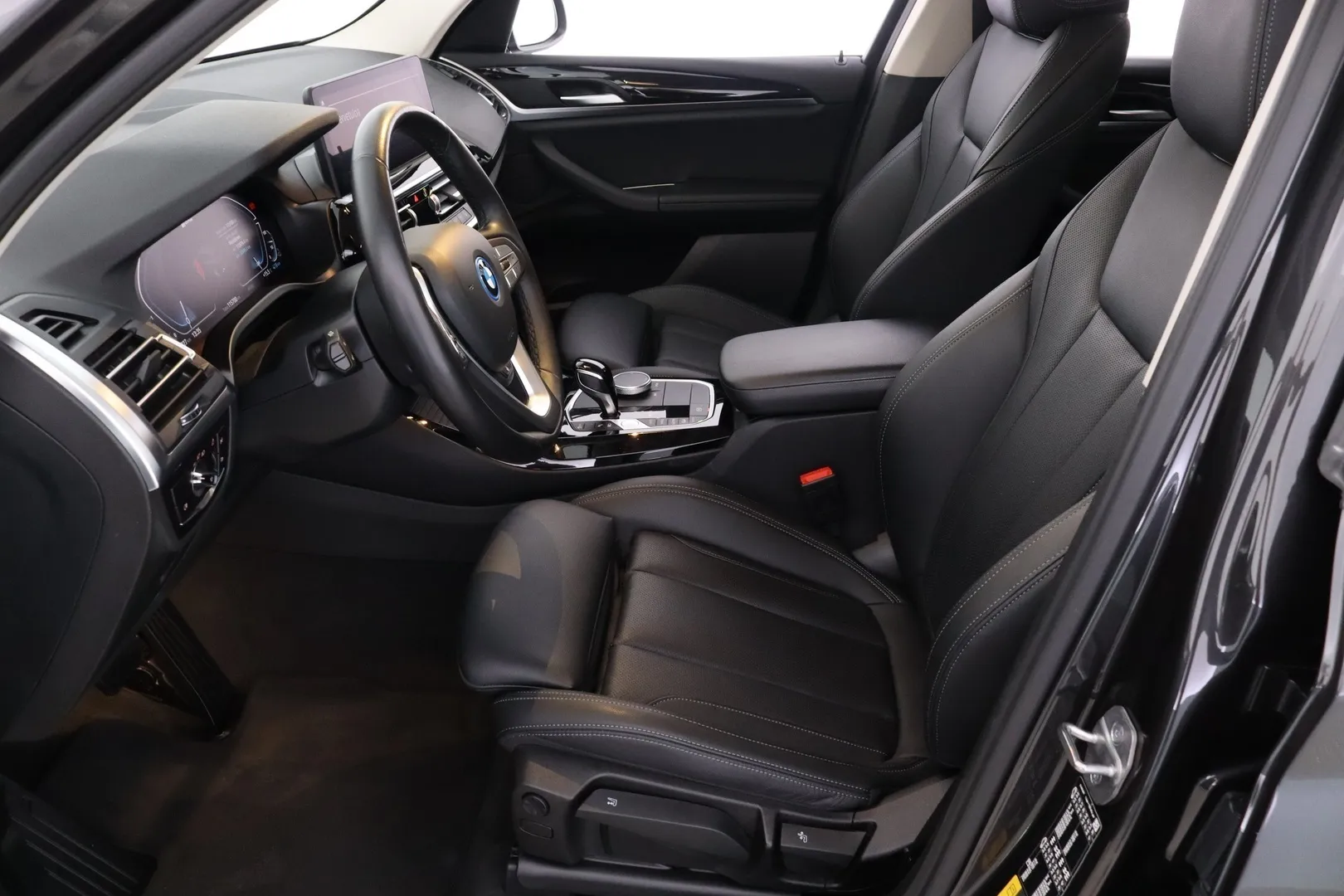 BMW X3 RUX-391 carousel image