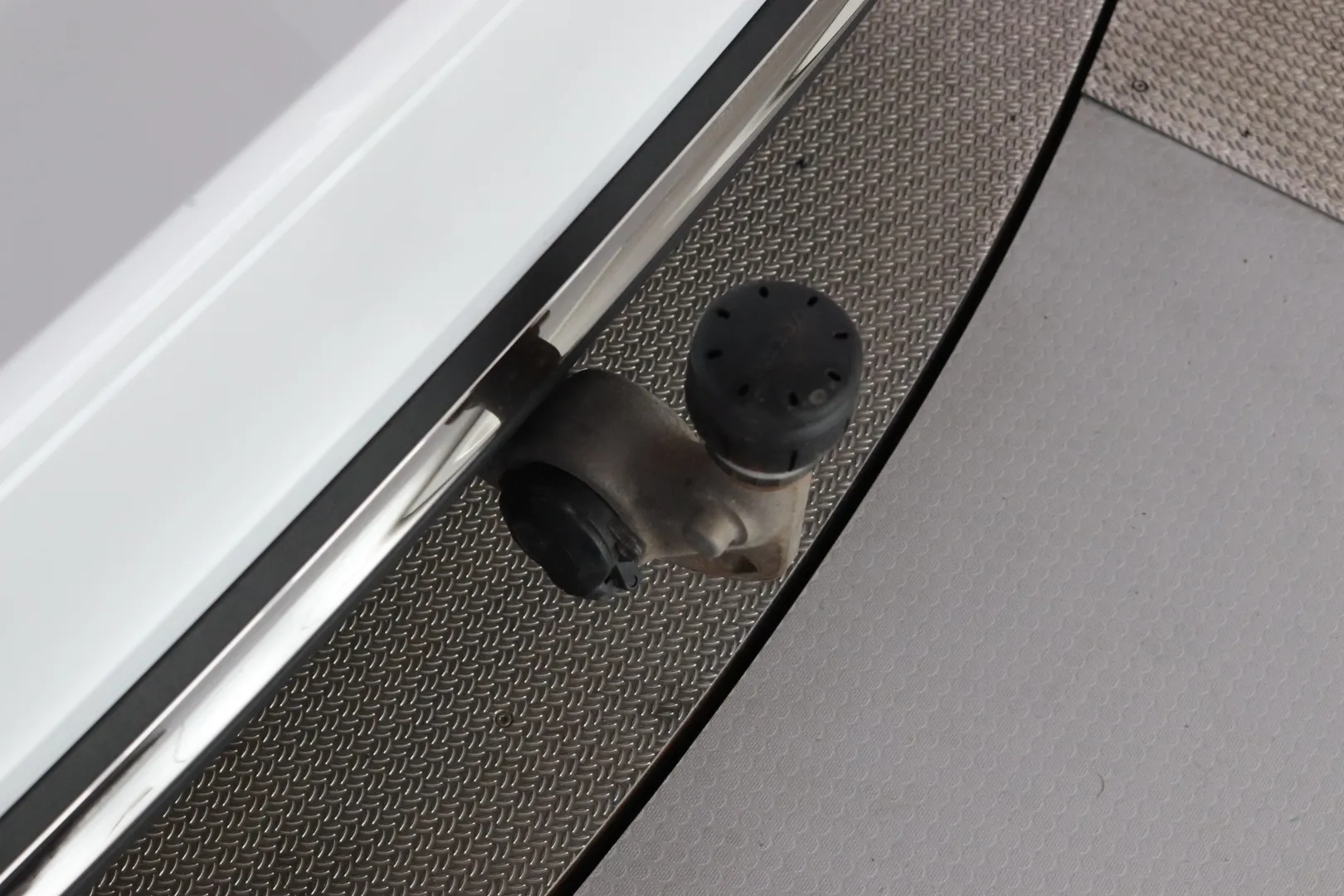 Volvo V60 YLZ-366 carousel image