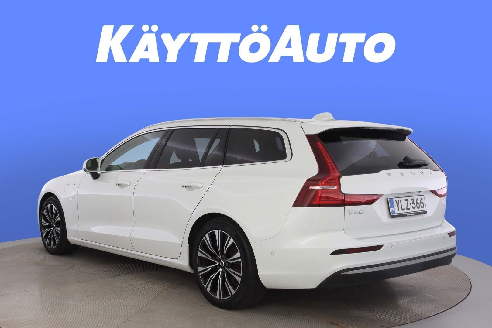 Volvo V60 T6 AWD Long Range Core aut 2022, photo 3/37