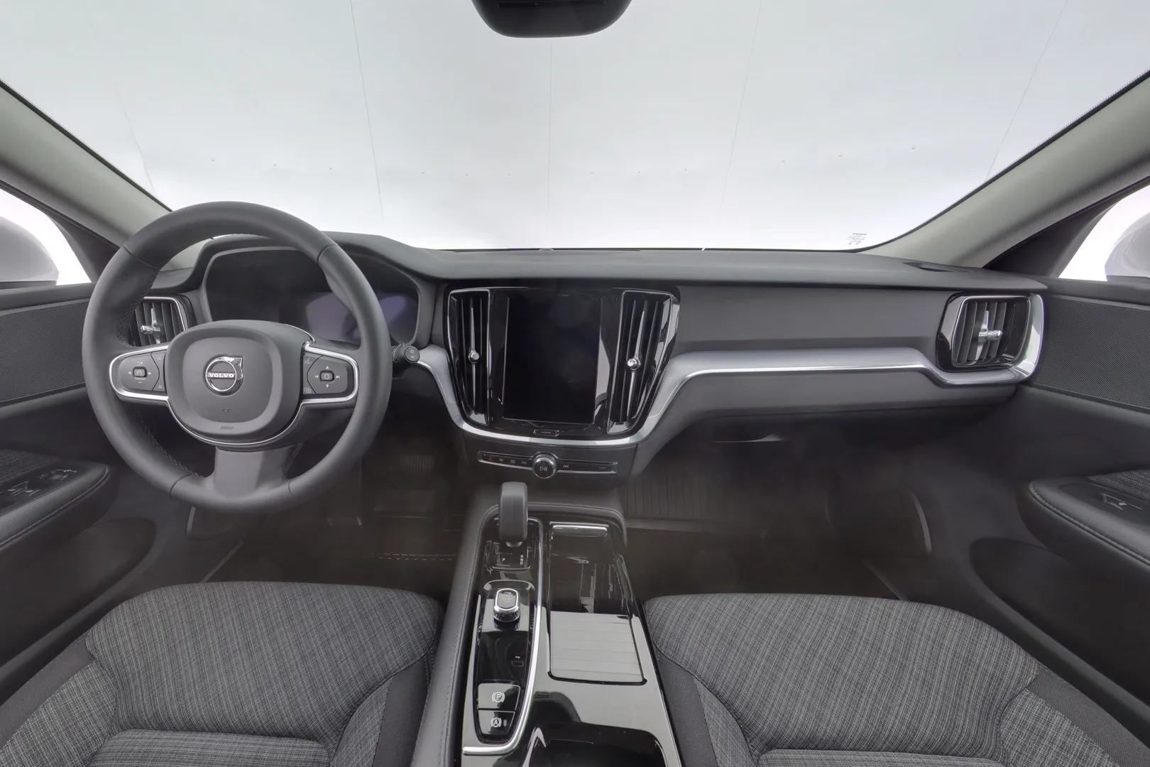 Volvo V60 YLZ-366 carousel image