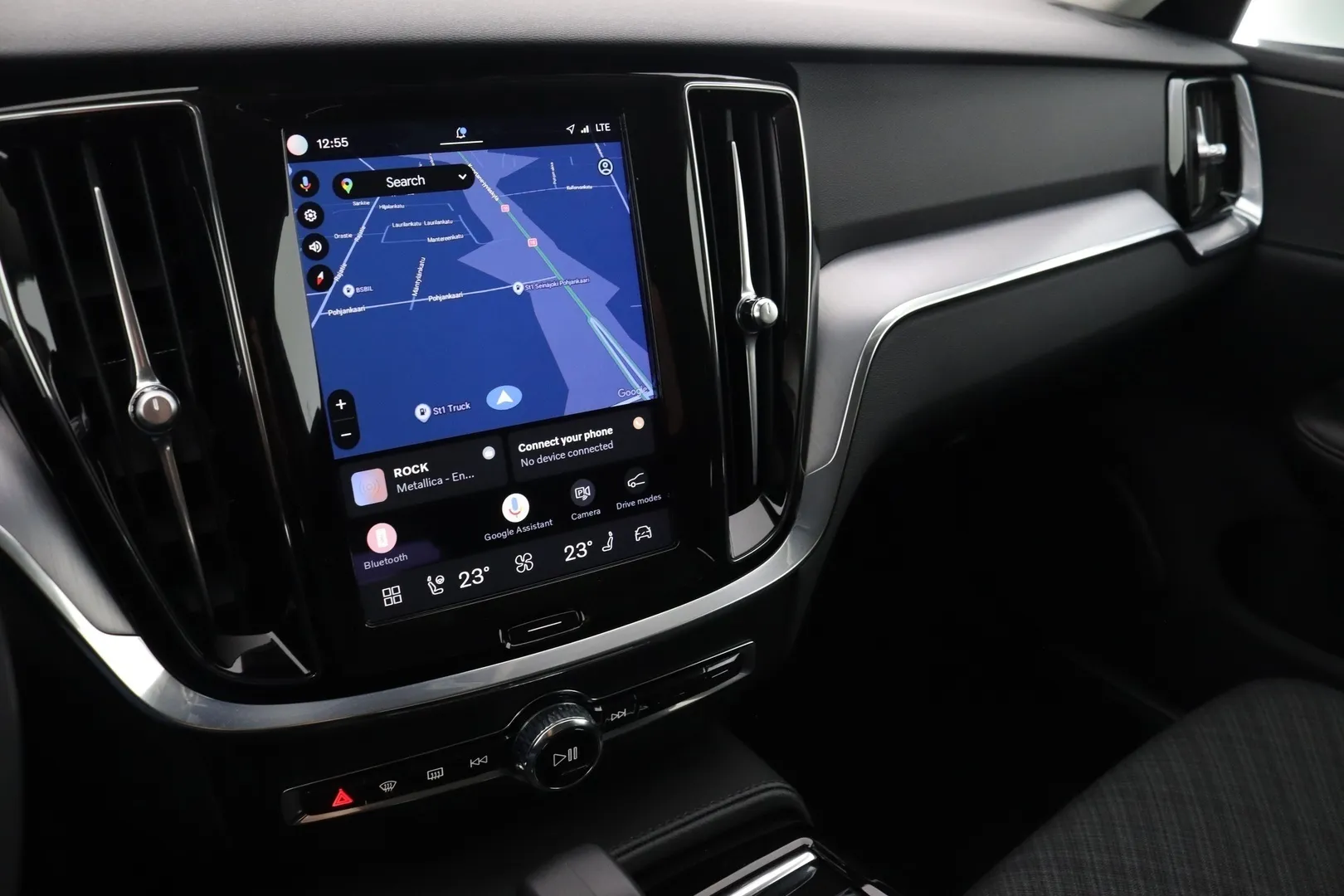 Volvo V60 YLZ-366 carousel image