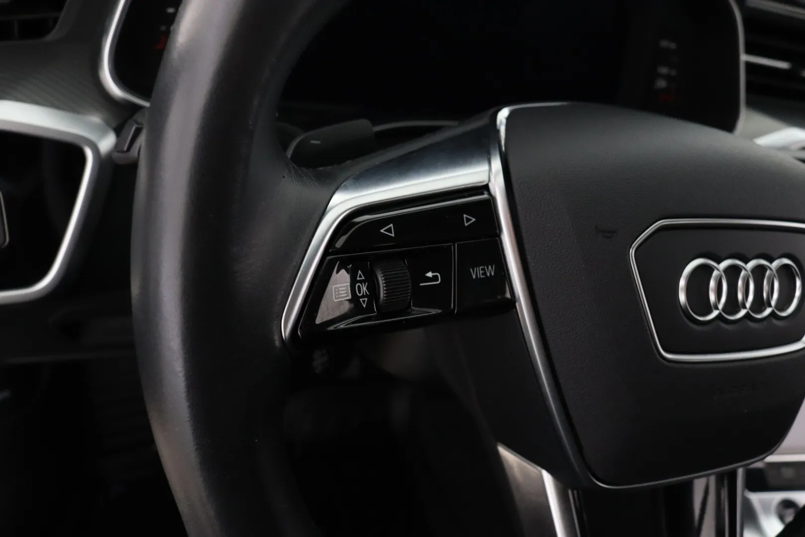 Audi A6 FRH-907 carousel image