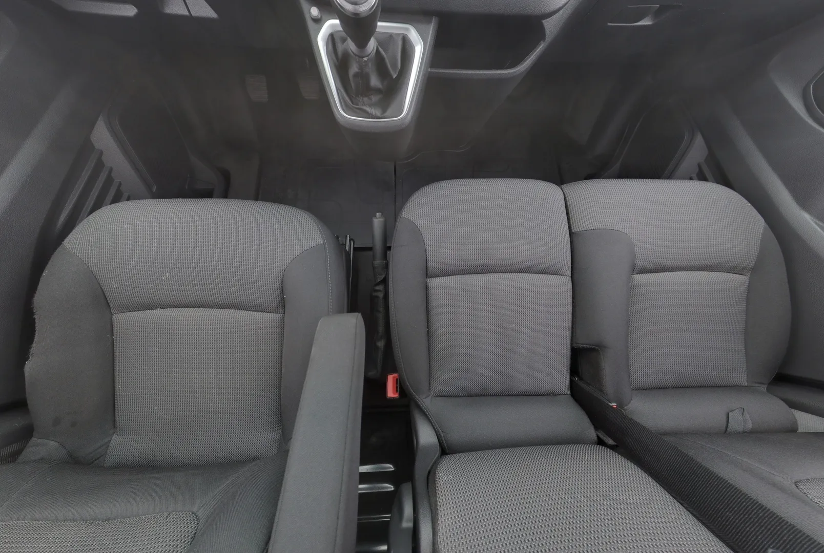 Nissan Primastar FSO-639 carousel image