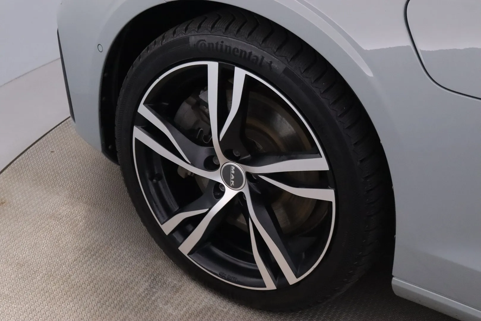 Volvo S60 MPC-242 carousel image