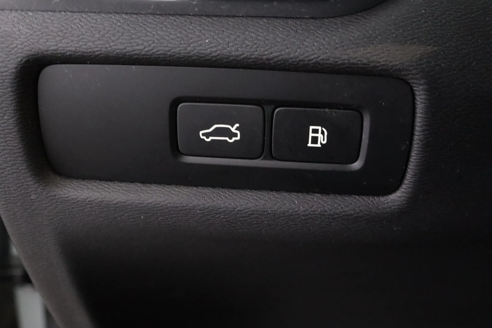 Volvo S60 MPC-242 carousel image