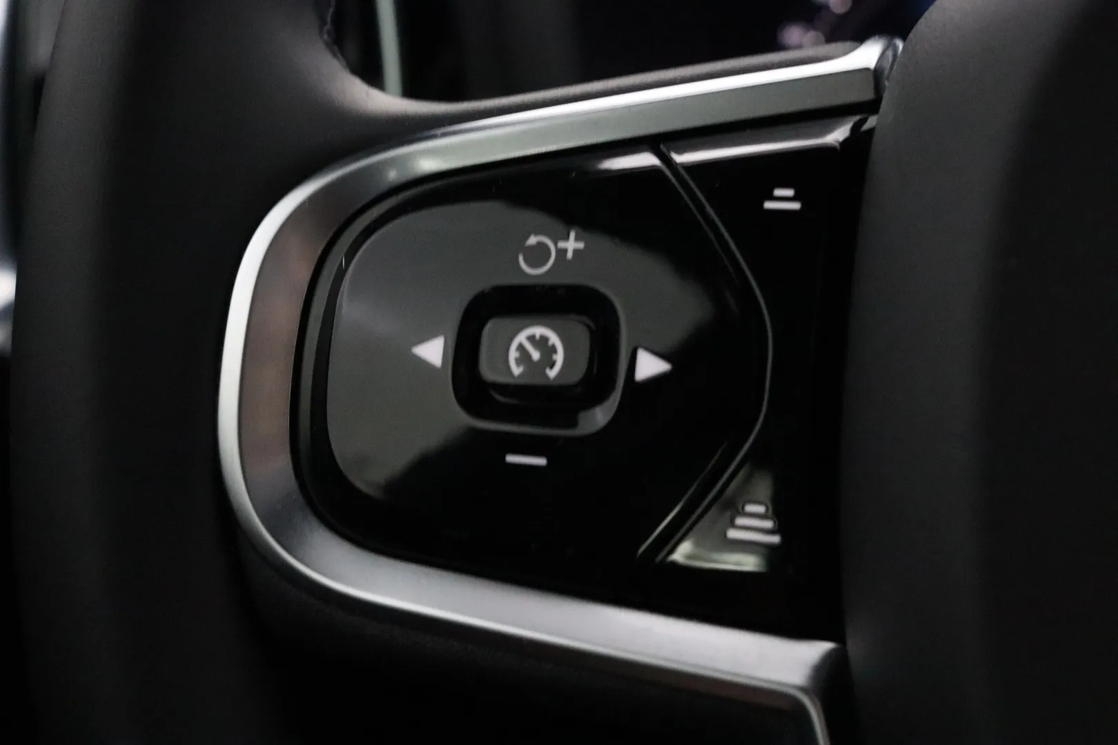 Volvo S60 MPC-242 carousel image