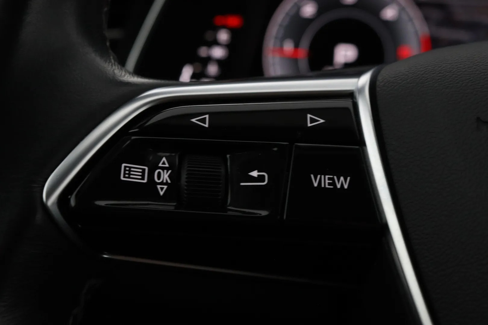 Audi A6 XSJ-906 carousel image