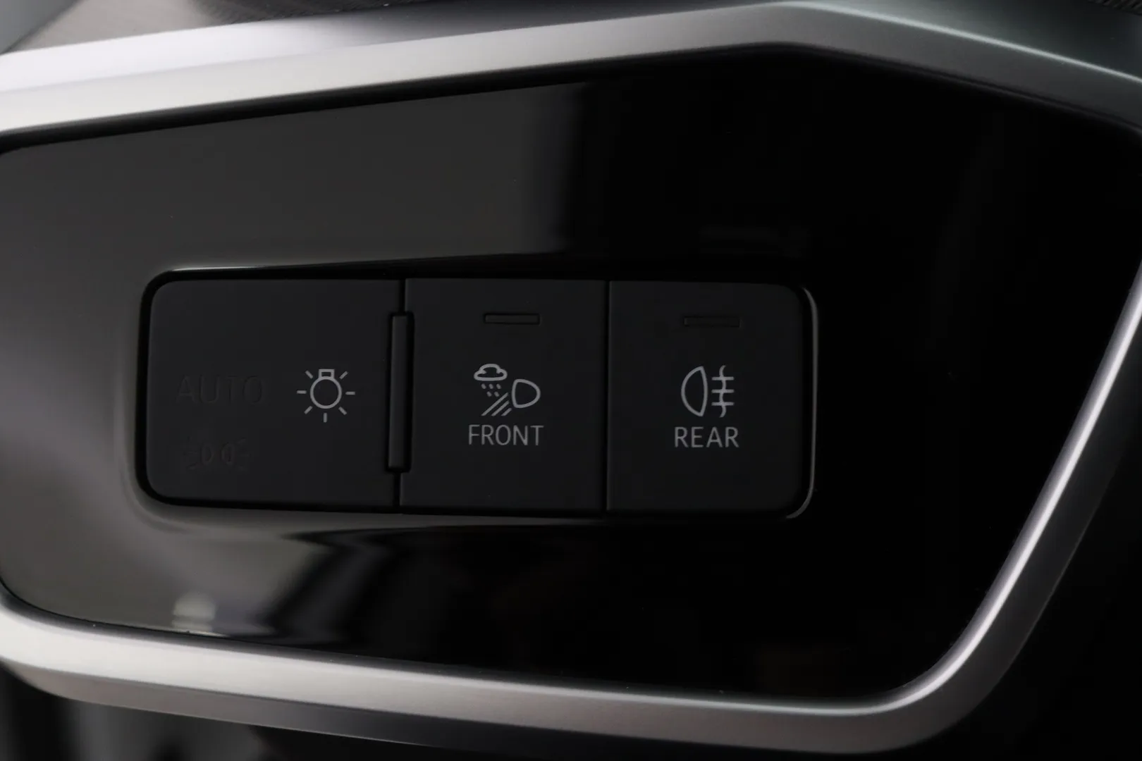 Audi A6 XSJ-906 carousel image