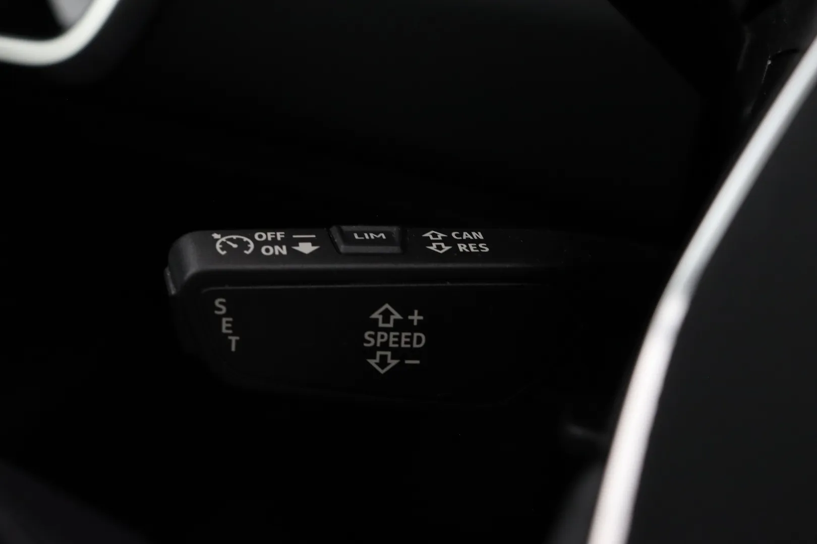 Audi A6 XSJ-906 carousel image