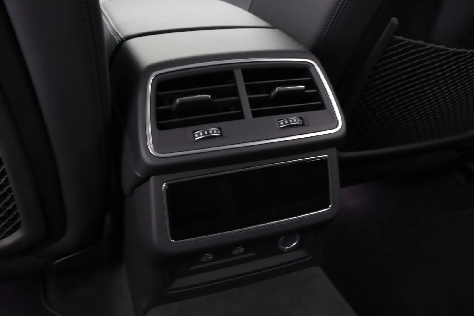 Audi A6 XSJ-906 carousel image