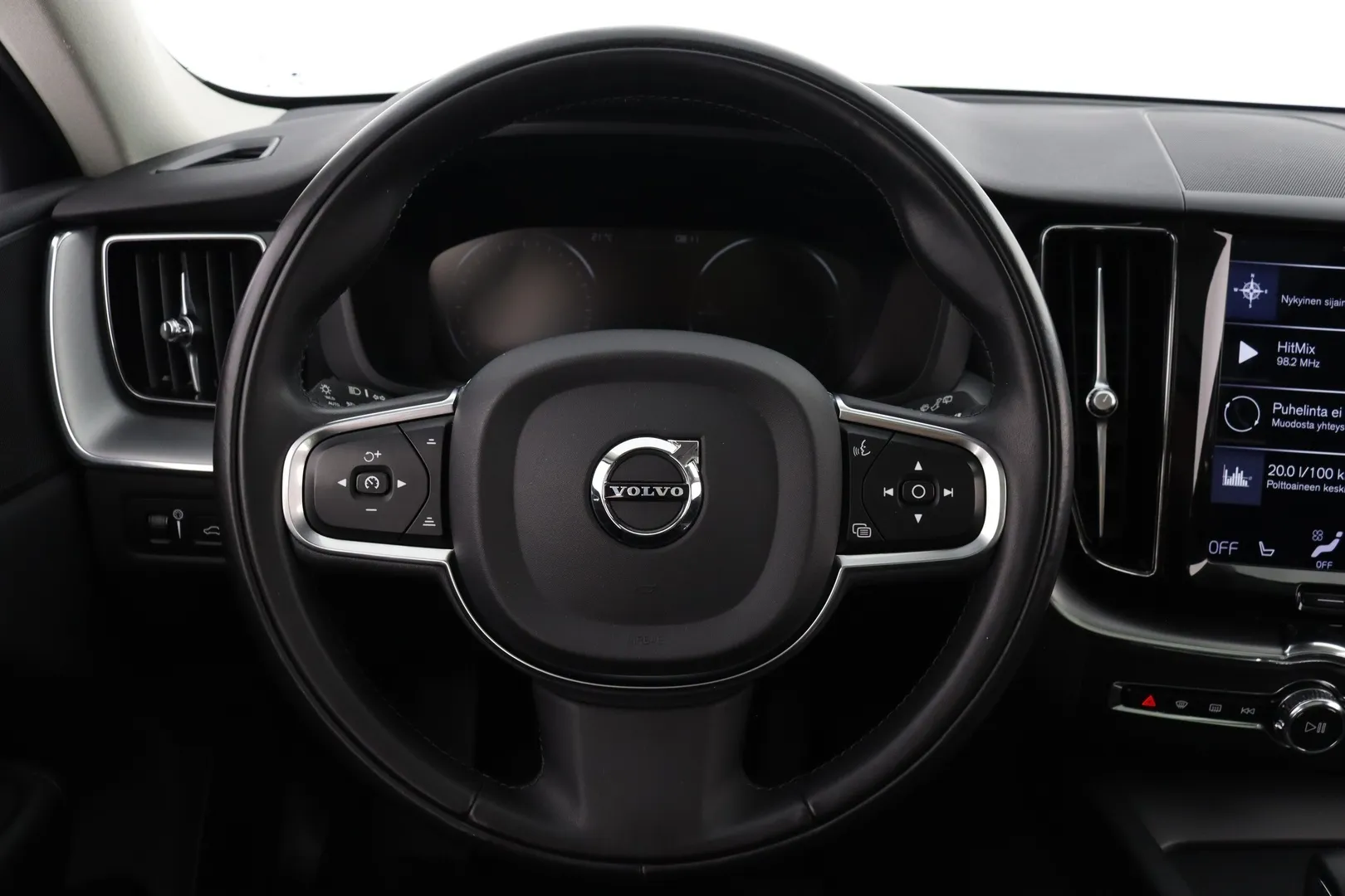 Volvo XC60 MYR-906 carousel image