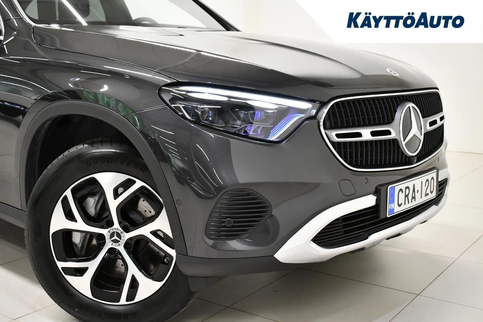 Mercedes-Benz GLC CRA-120 carousel image