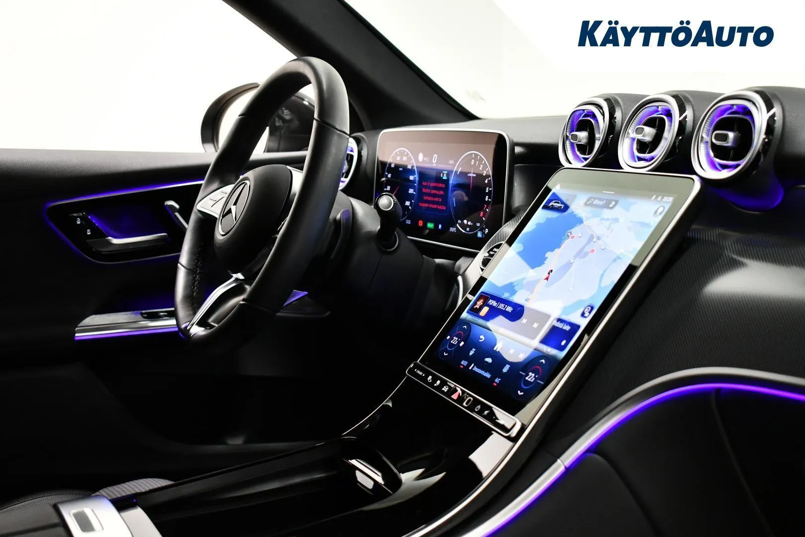 Mercedes-Benz GLC CRA-120 carousel image