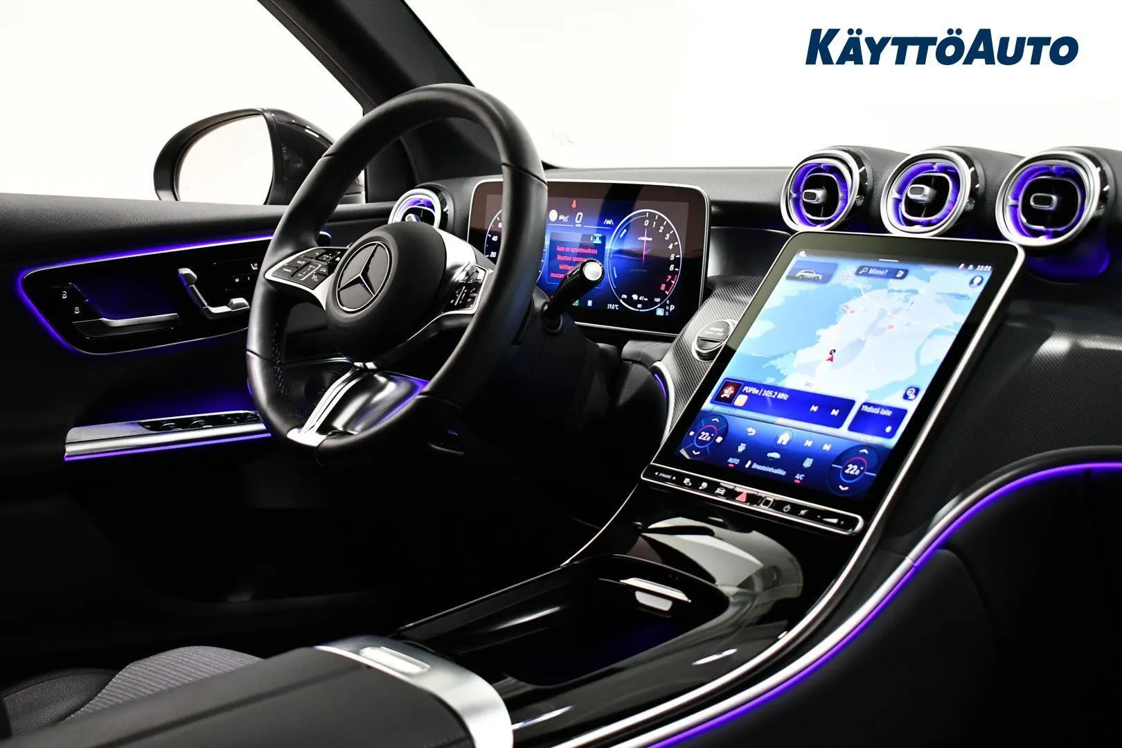 Mercedes-Benz GLC CRA-120 carousel image