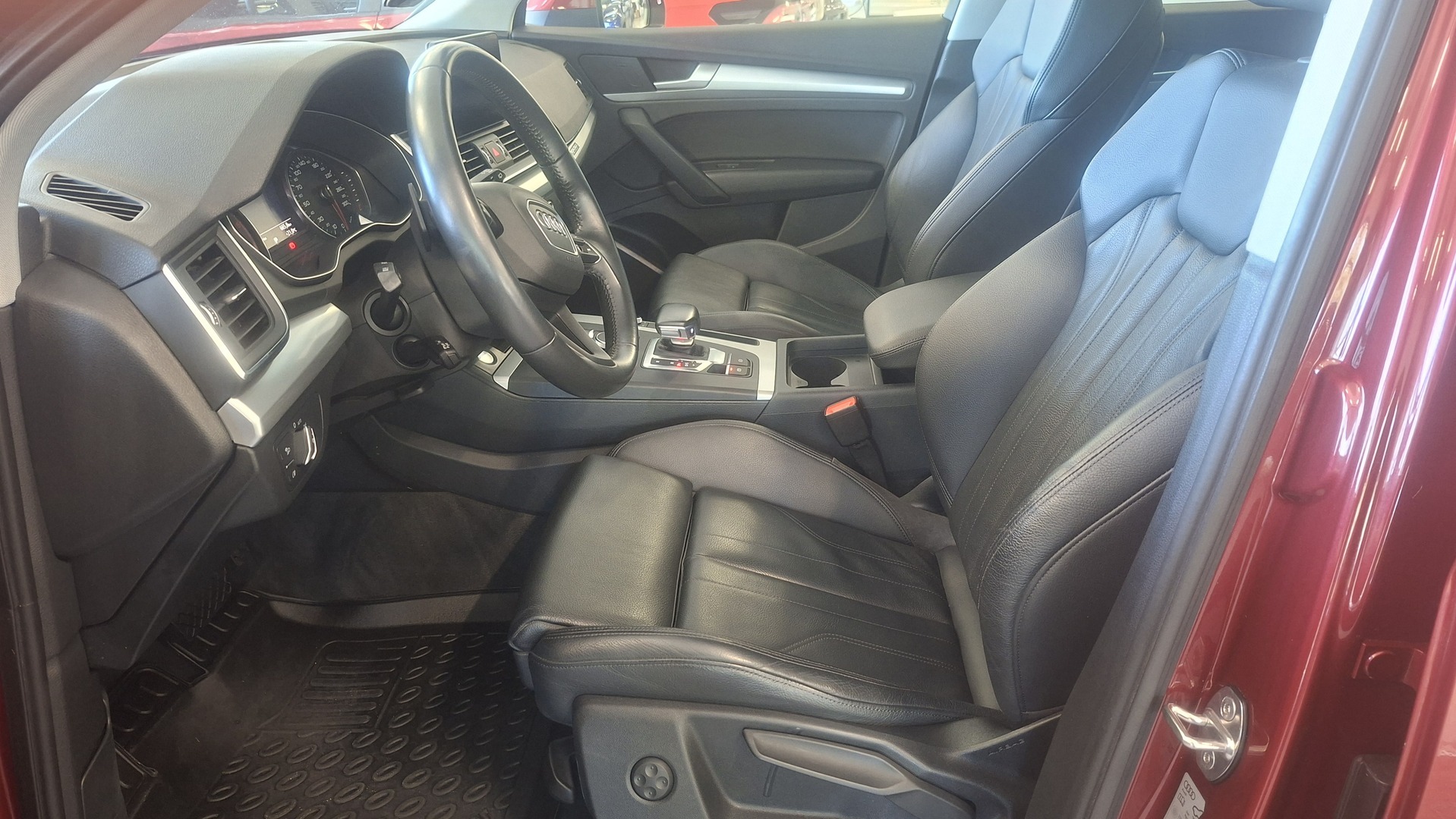 Audi Q5 2019, photo 4/5