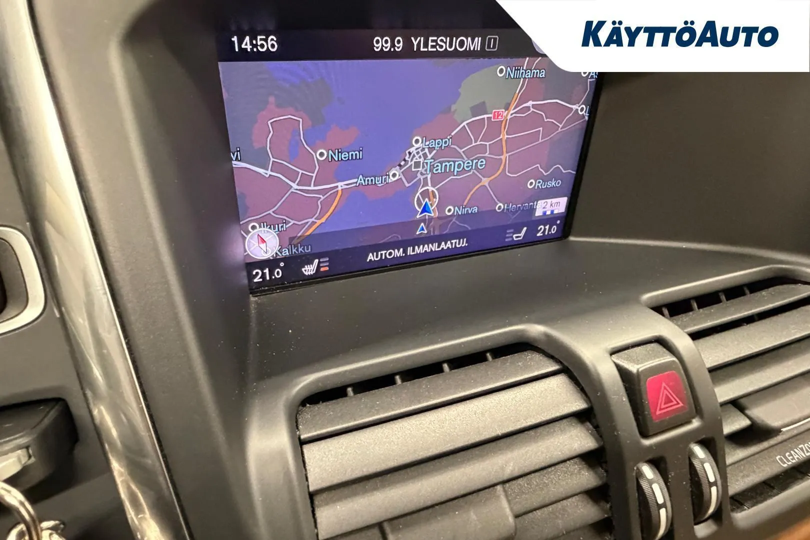 Volvo XC60 JOI-694 carousel image