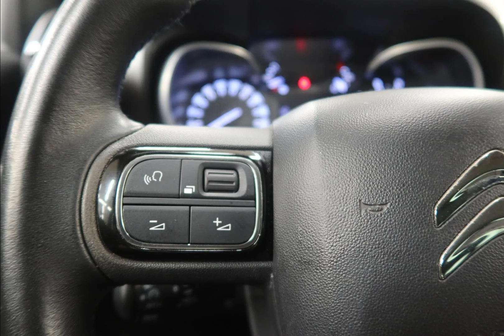 Citroen C3 Aircross OXZ-808 carousel image