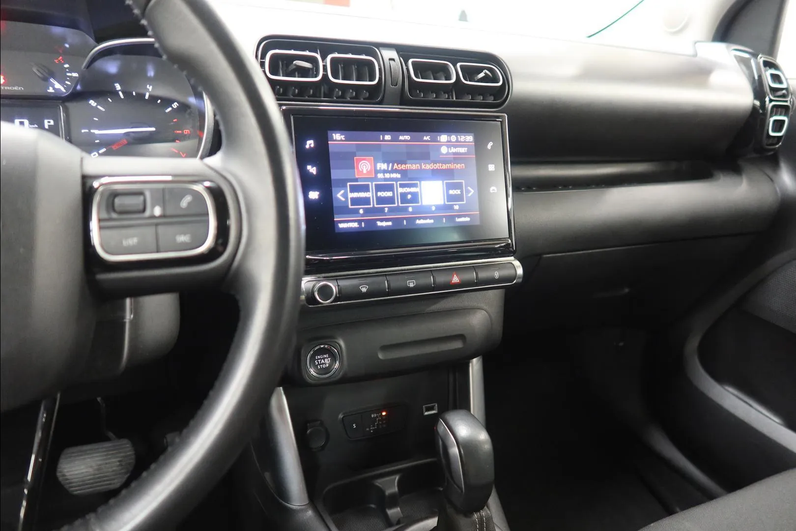 Citroen C3 Aircross OXZ-808 carousel image