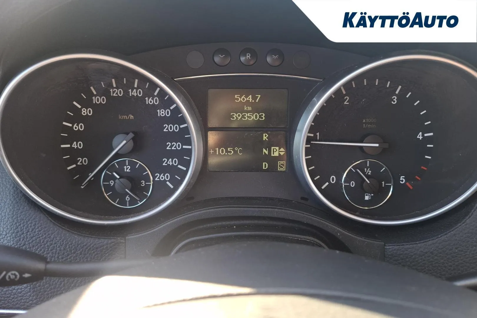 Mercedes-Benz GL CLG-934 carousel image