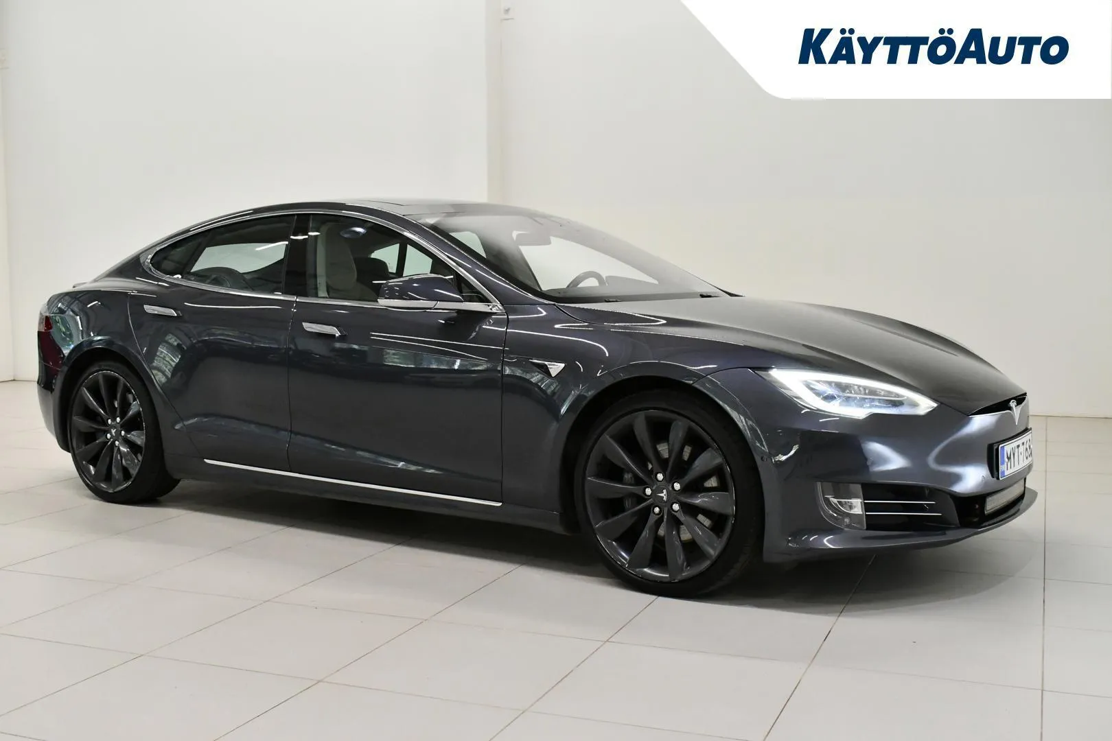 Tesla Model S MYT-768 carousel image