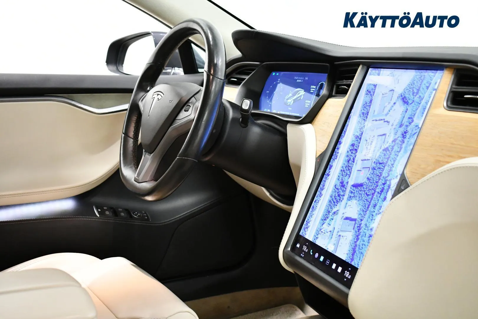 Tesla Model S MYT-768 carousel image