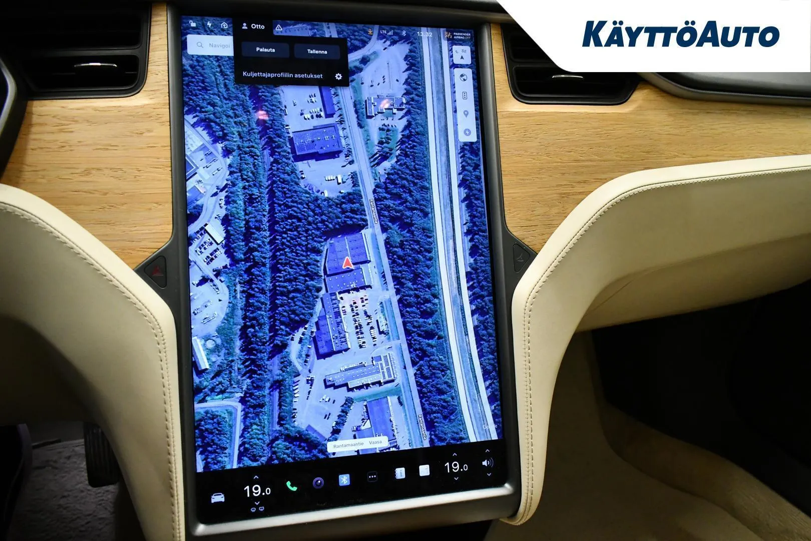 Tesla Model S MYT-768 carousel image