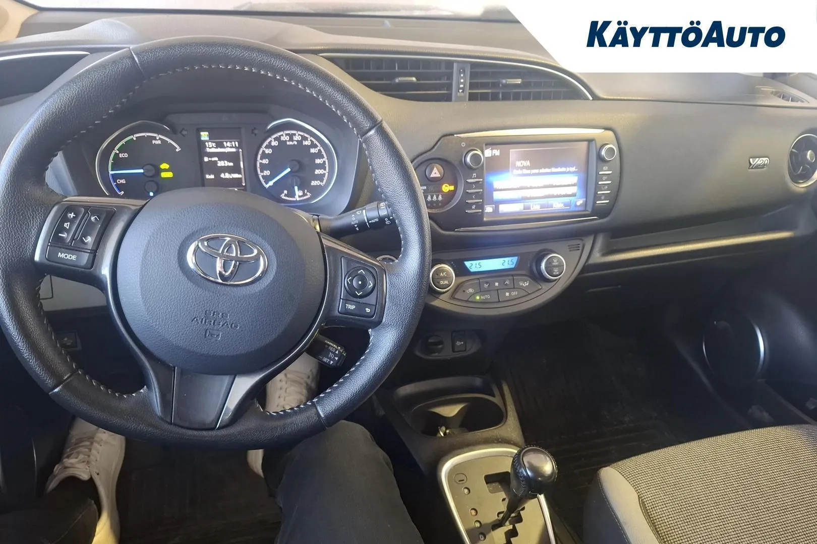 Toyota Yaris ETJ-547 carousel image