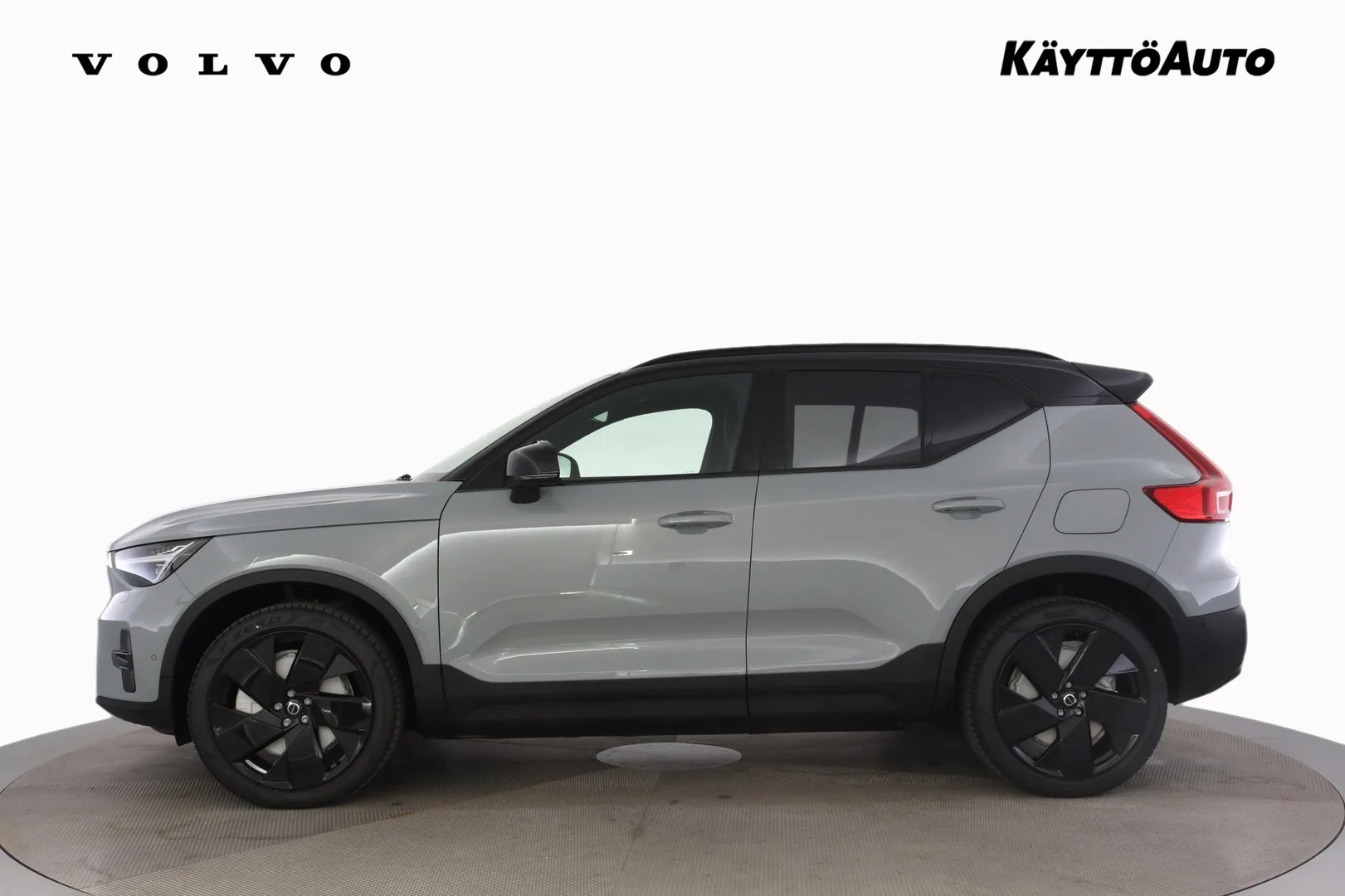 Volvo EX40 ZRL-901 carousel image