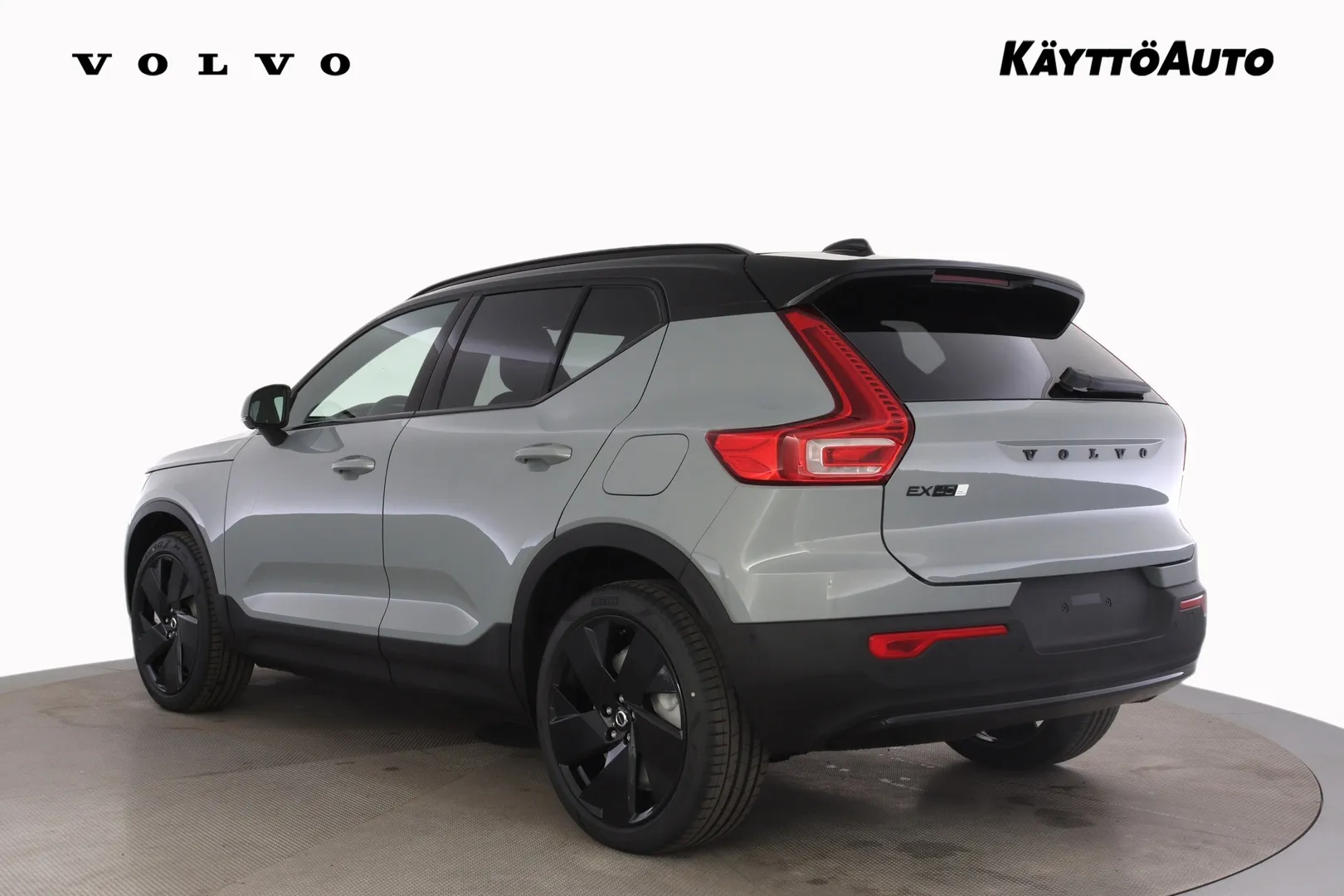 Volvo EX40 ZRL-901 carousel image
