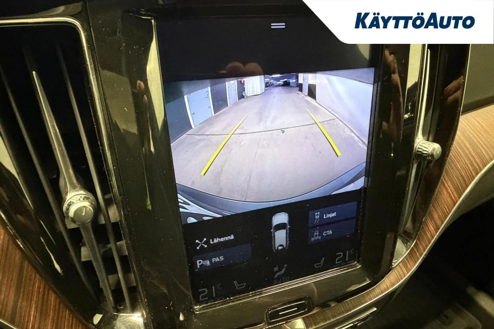 Volvo XC60 KUO-653 carousel image