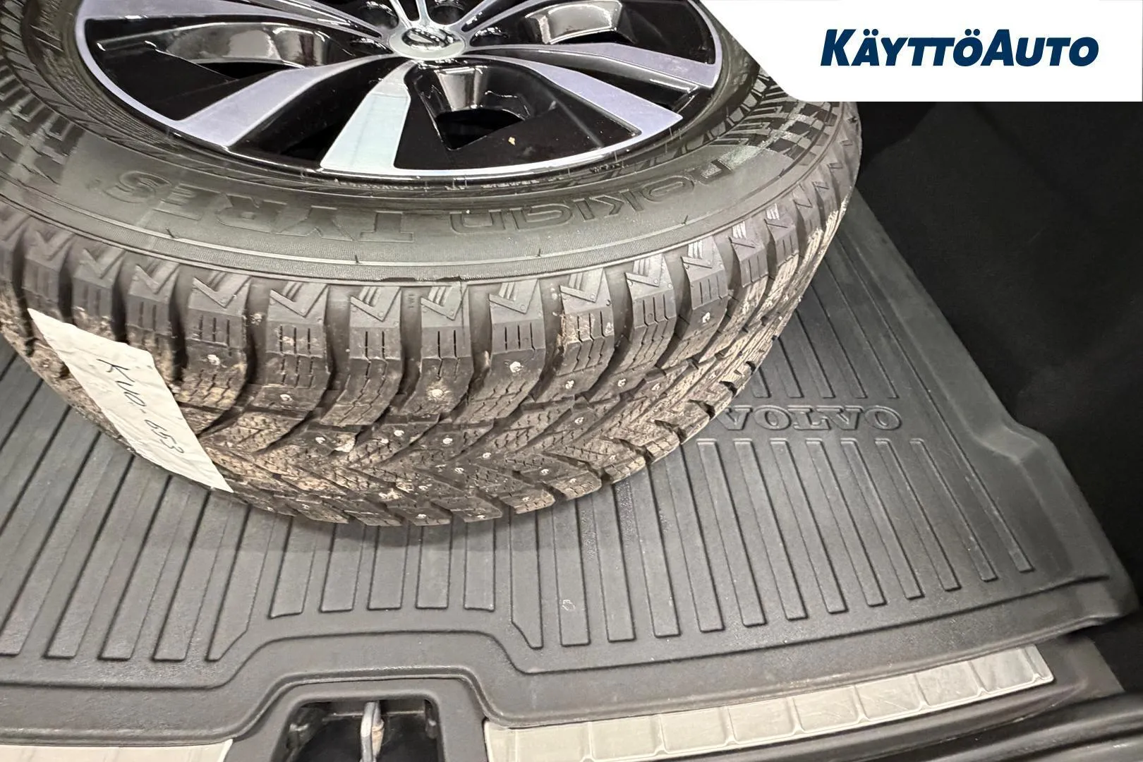 Volvo XC60 KUO-653 carousel image