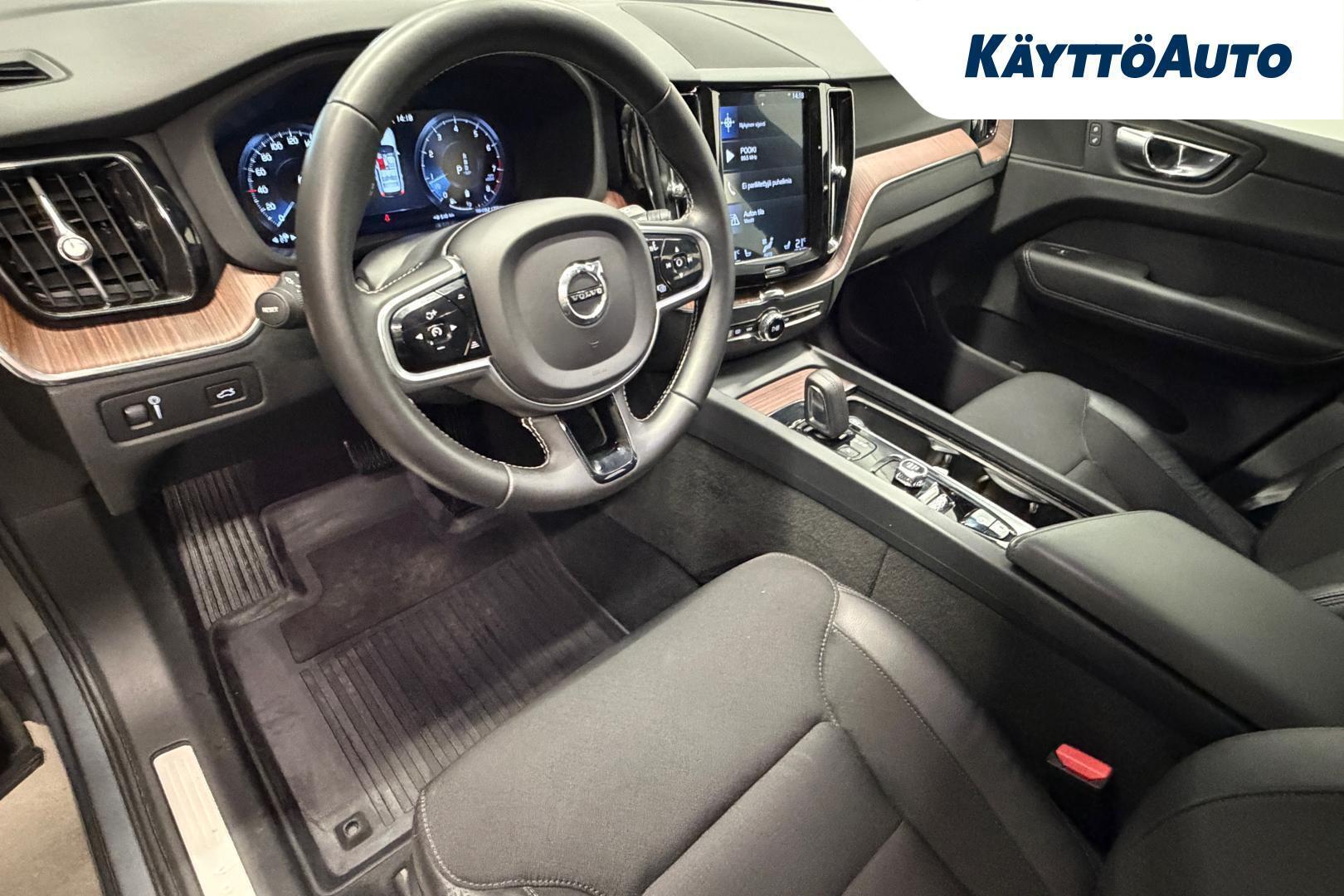 Volvo XC60 B5 AWD B-MHEV Momentum aut 2020, kuva 7/28