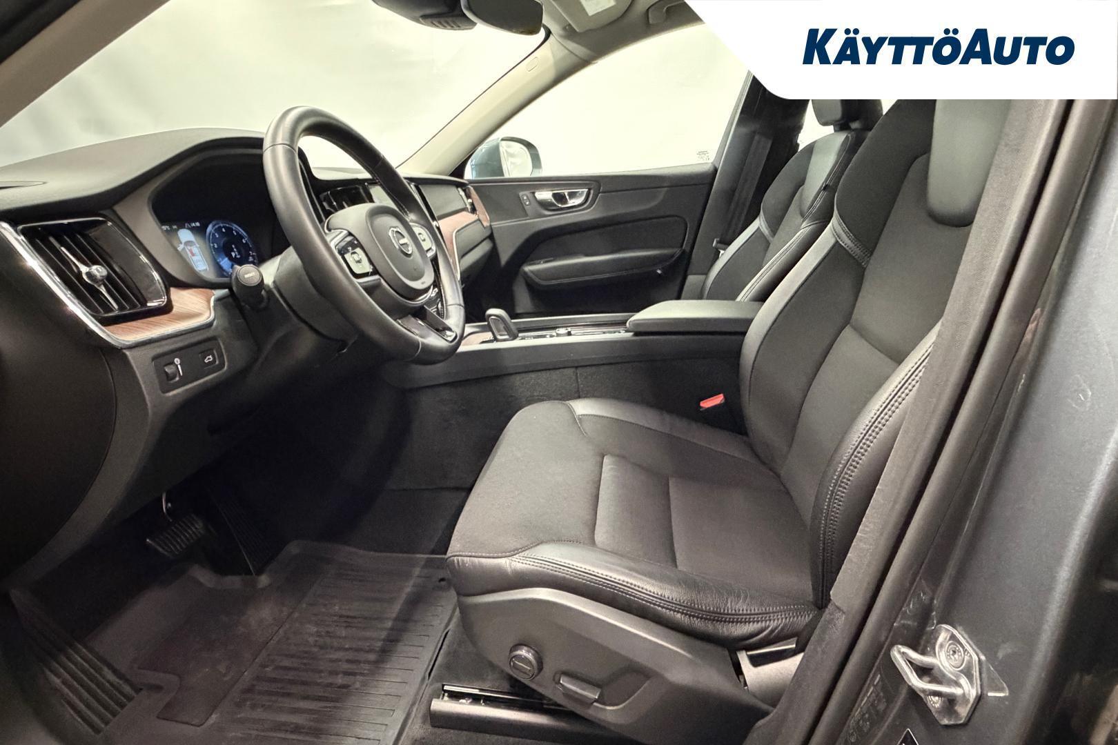 Volvo XC60 B5 AWD B-MHEV Momentum aut 2020, kuva 5/28