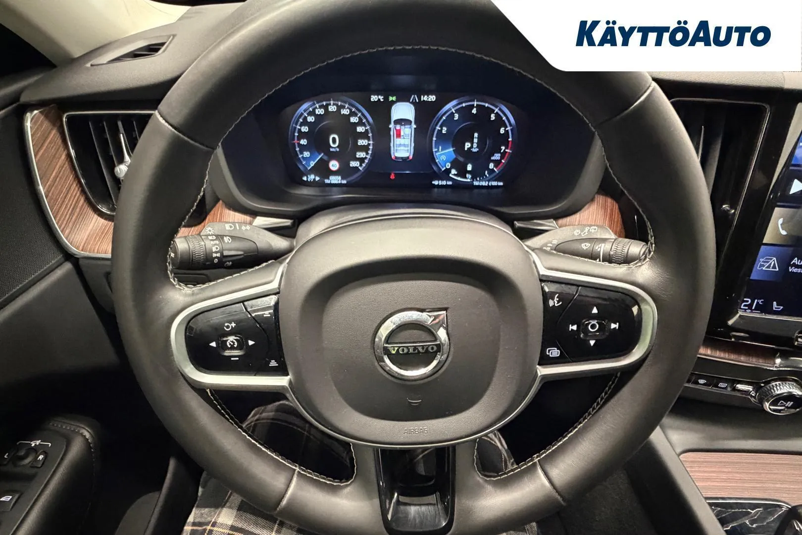 Volvo XC60 KUO-653 carousel image