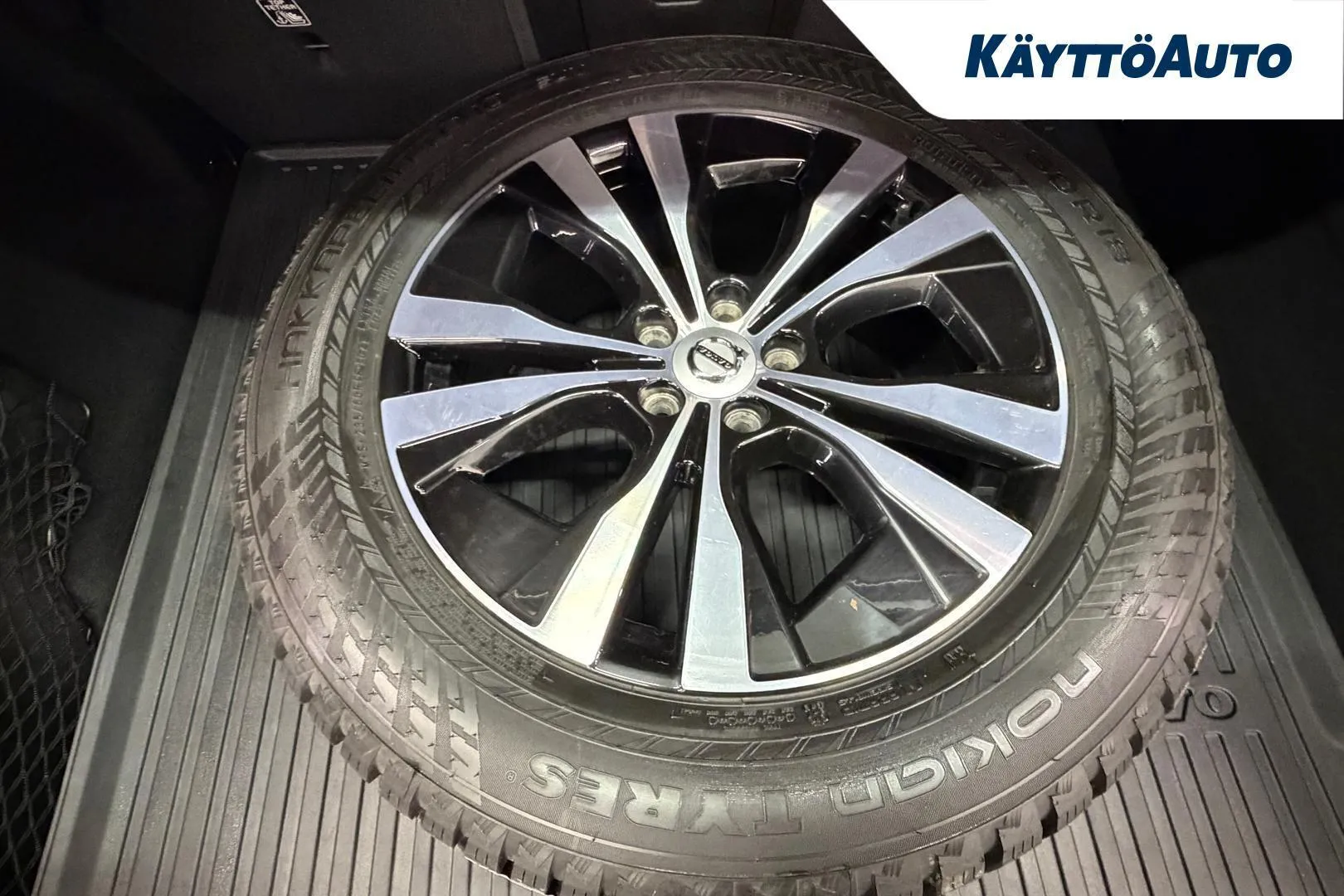 Volvo XC60 KUO-653 carousel image