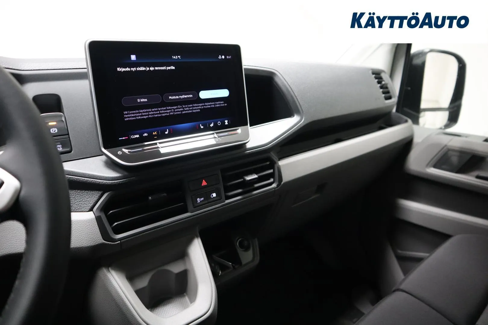 Volkswagen Crafter YMT-477 carousel image