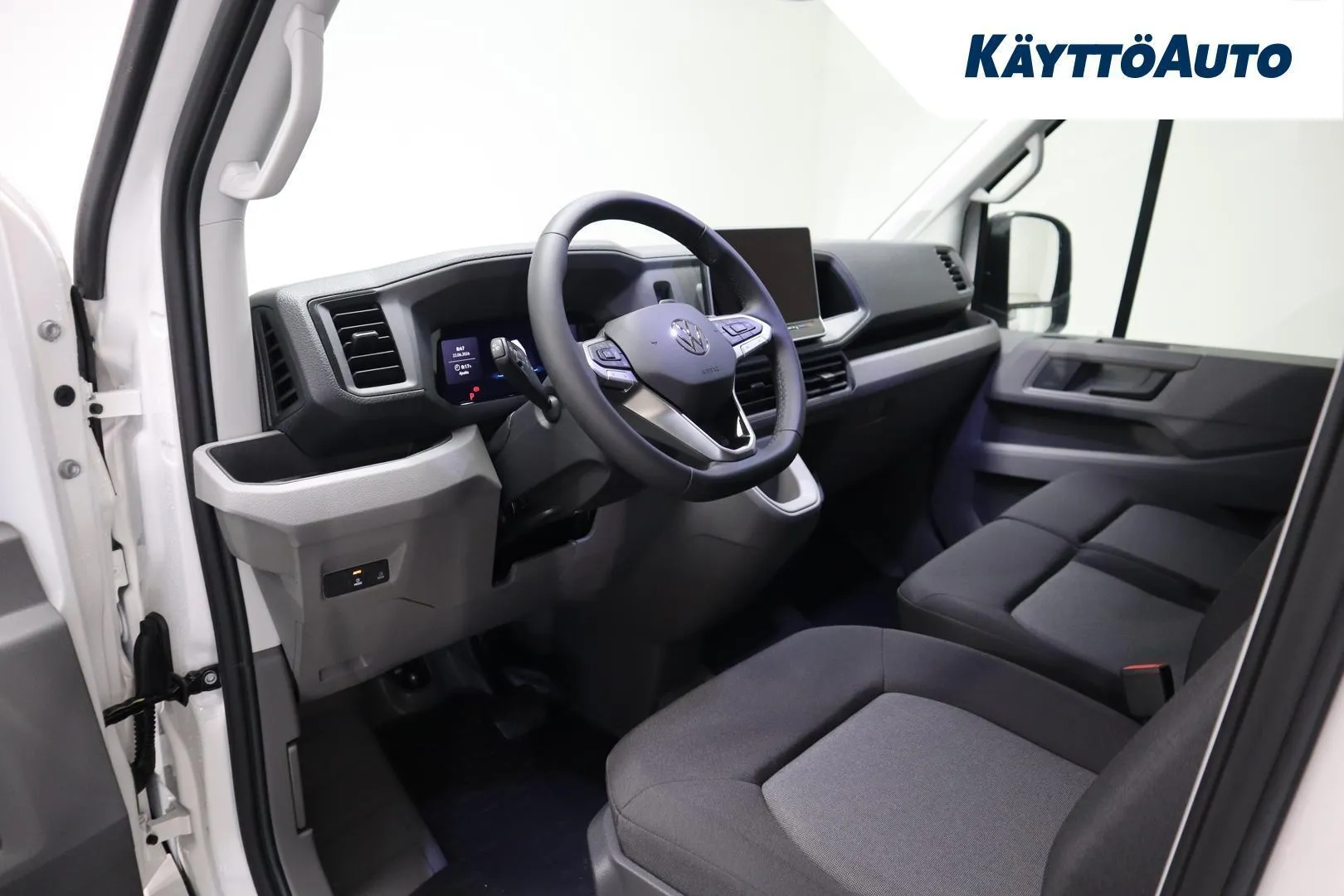 Volkswagen Crafter YMT-477 carousel image
