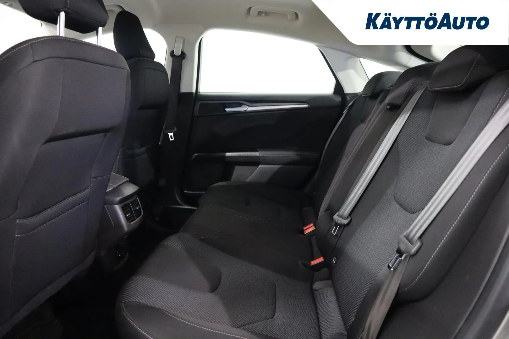 Ford Mondeo EOT-784 carousel image