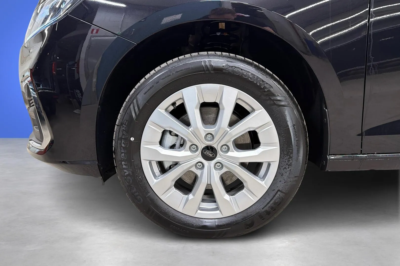 FORD TOURNEO CONNECT NOL-858 carousel image