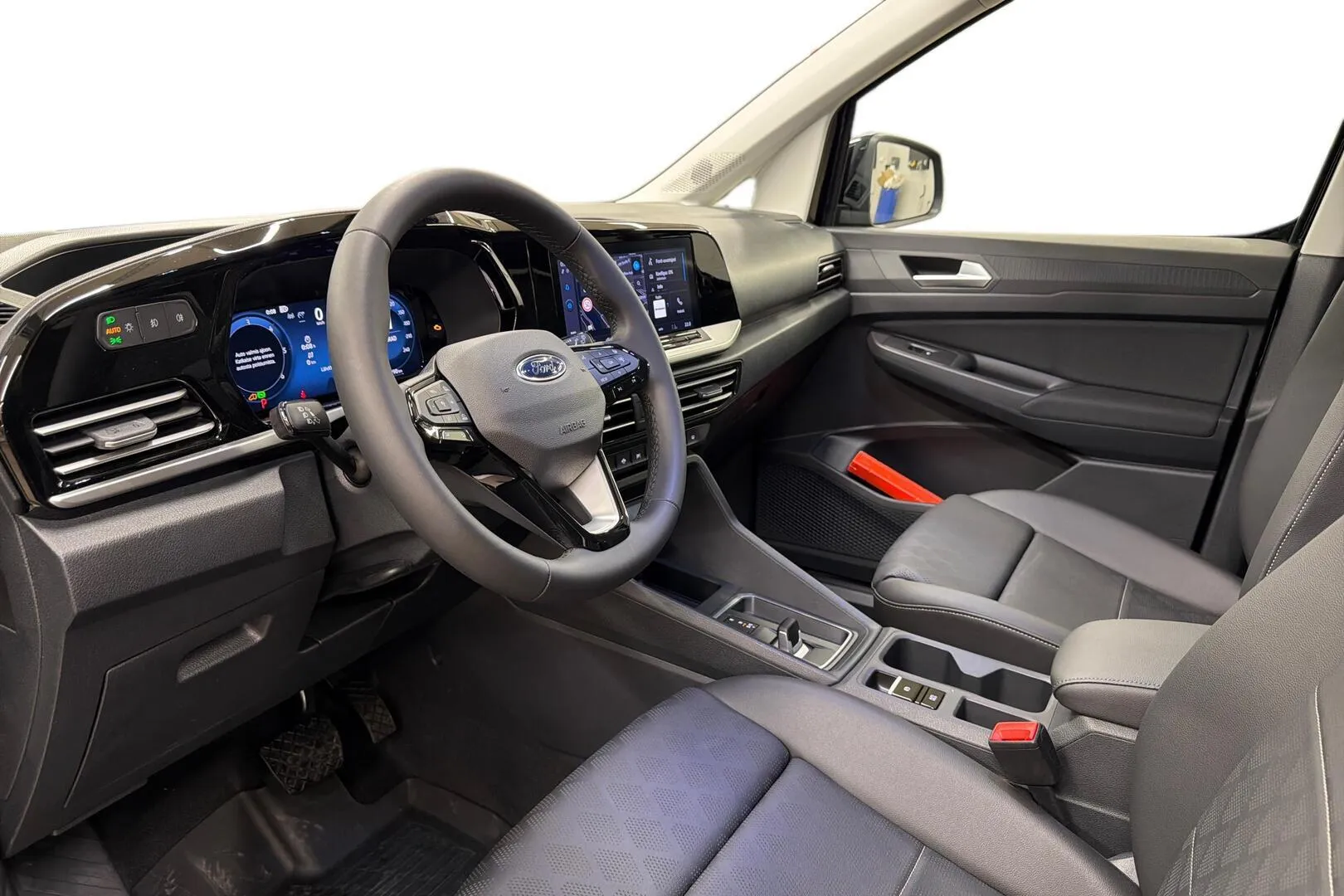 FORD TOURNEO CONNECT NOL-858 carousel image