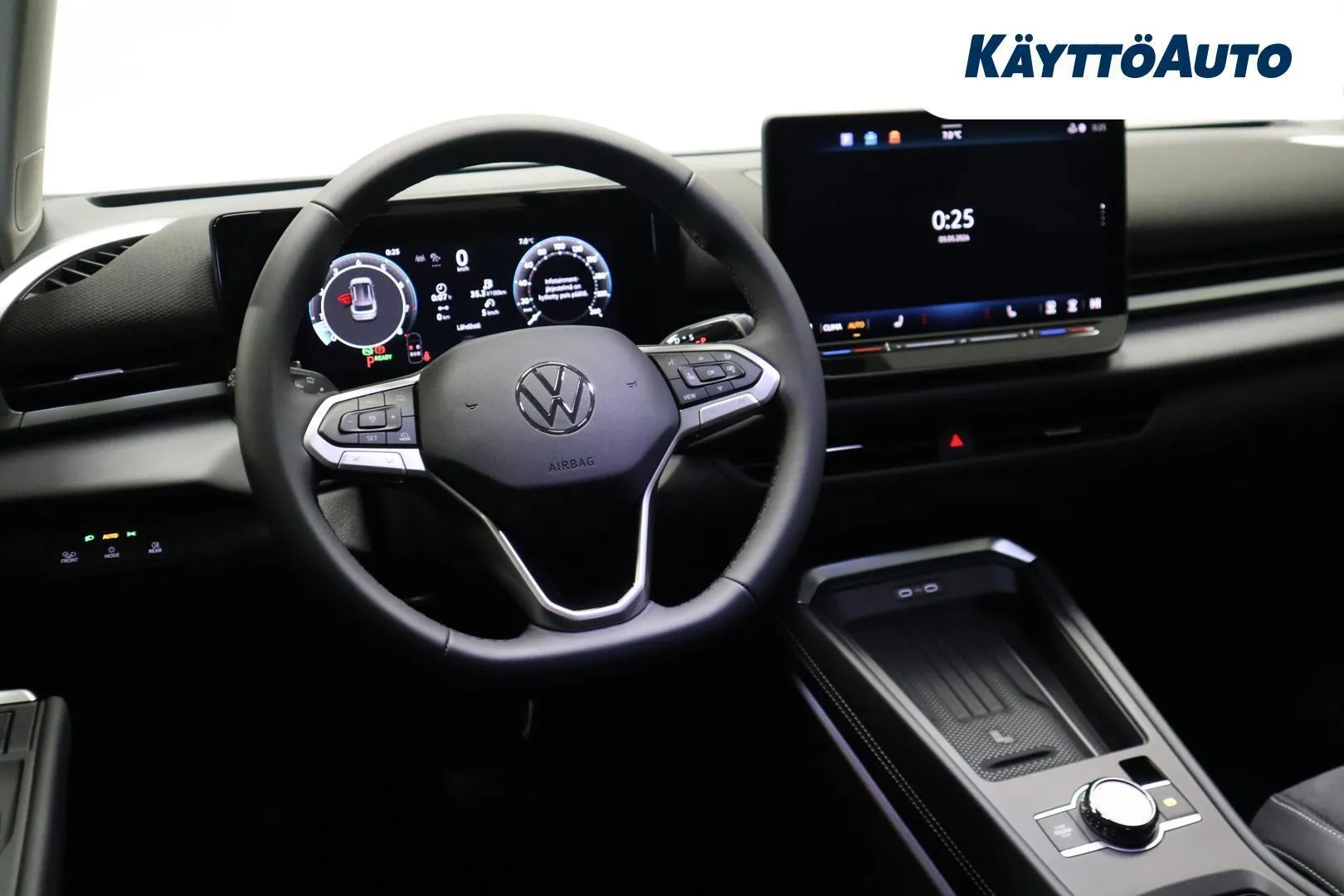 Volkswagen T-Roc NOL-375 carousel image