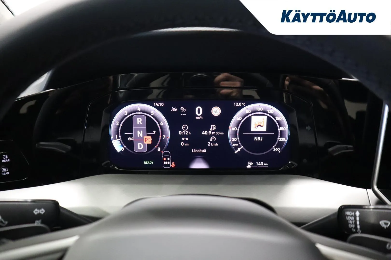 Volkswagen Golf YML-807 carousel image