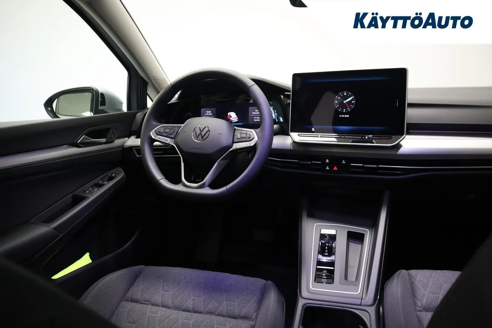 Volkswagen Golf YML-807 carousel image