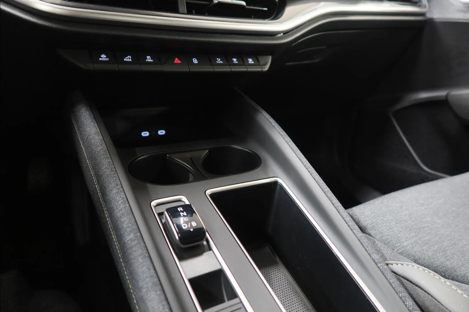 Skoda Elroq ZPN-691 carousel image