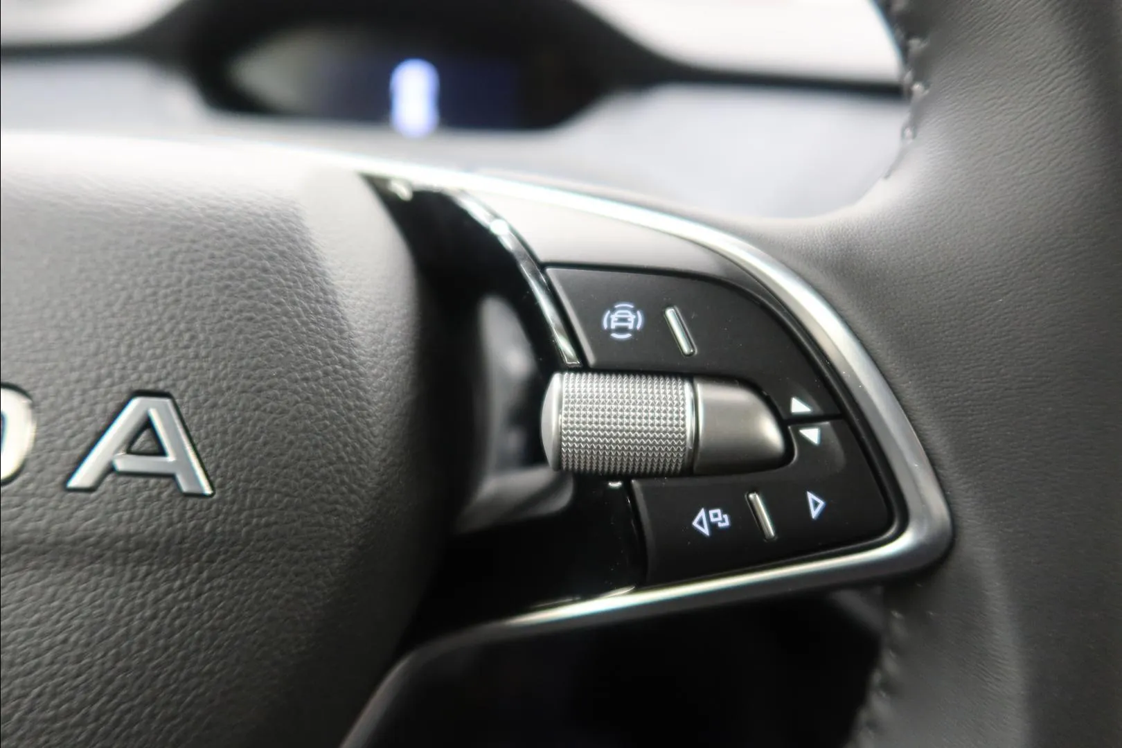 Skoda Elroq ZPN-691 carousel image