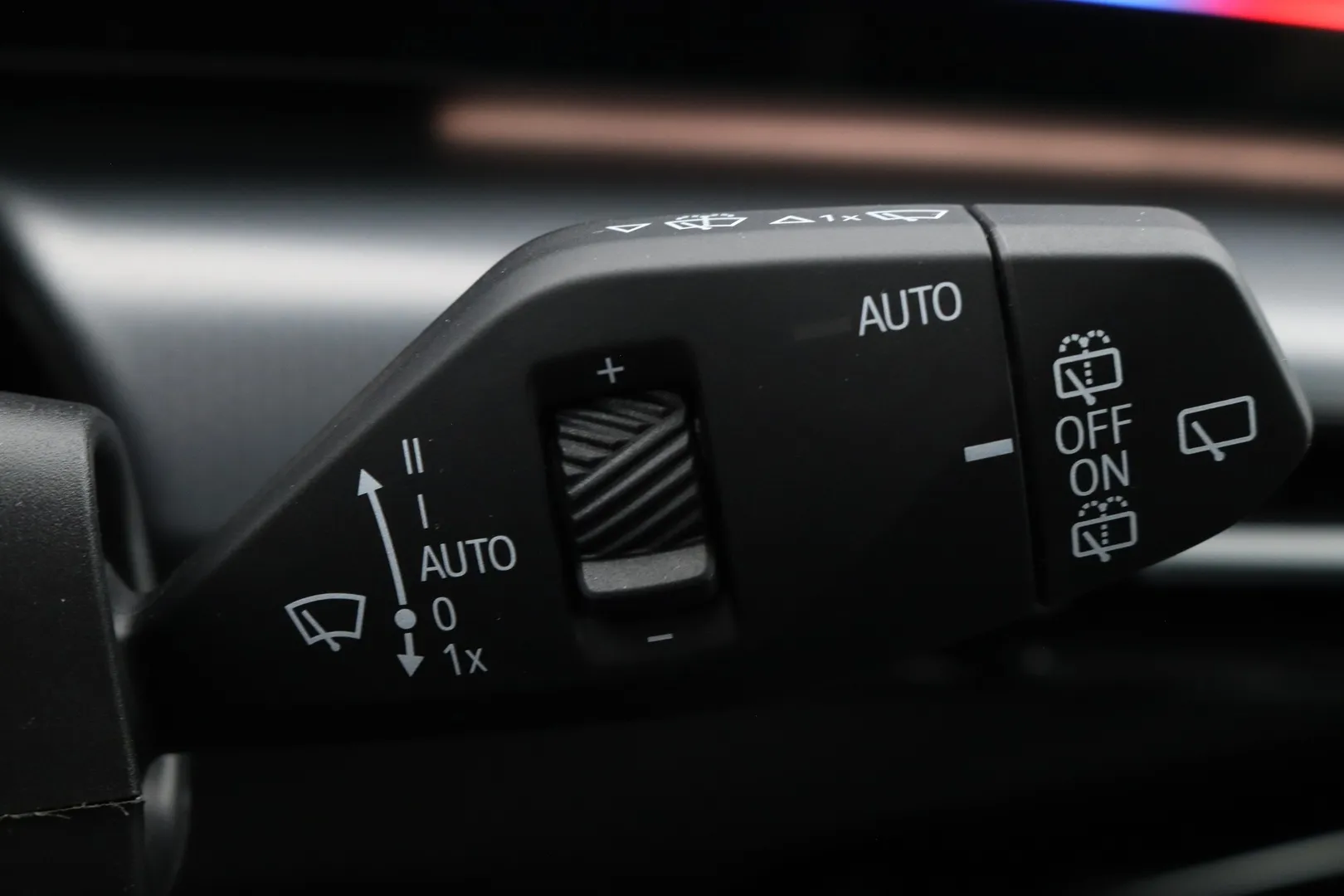 BMW iX1 NOM-562 carousel image
