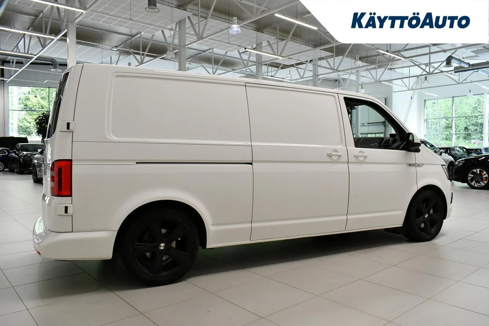 Volkswagen Transporter ZLO-732 carousel image