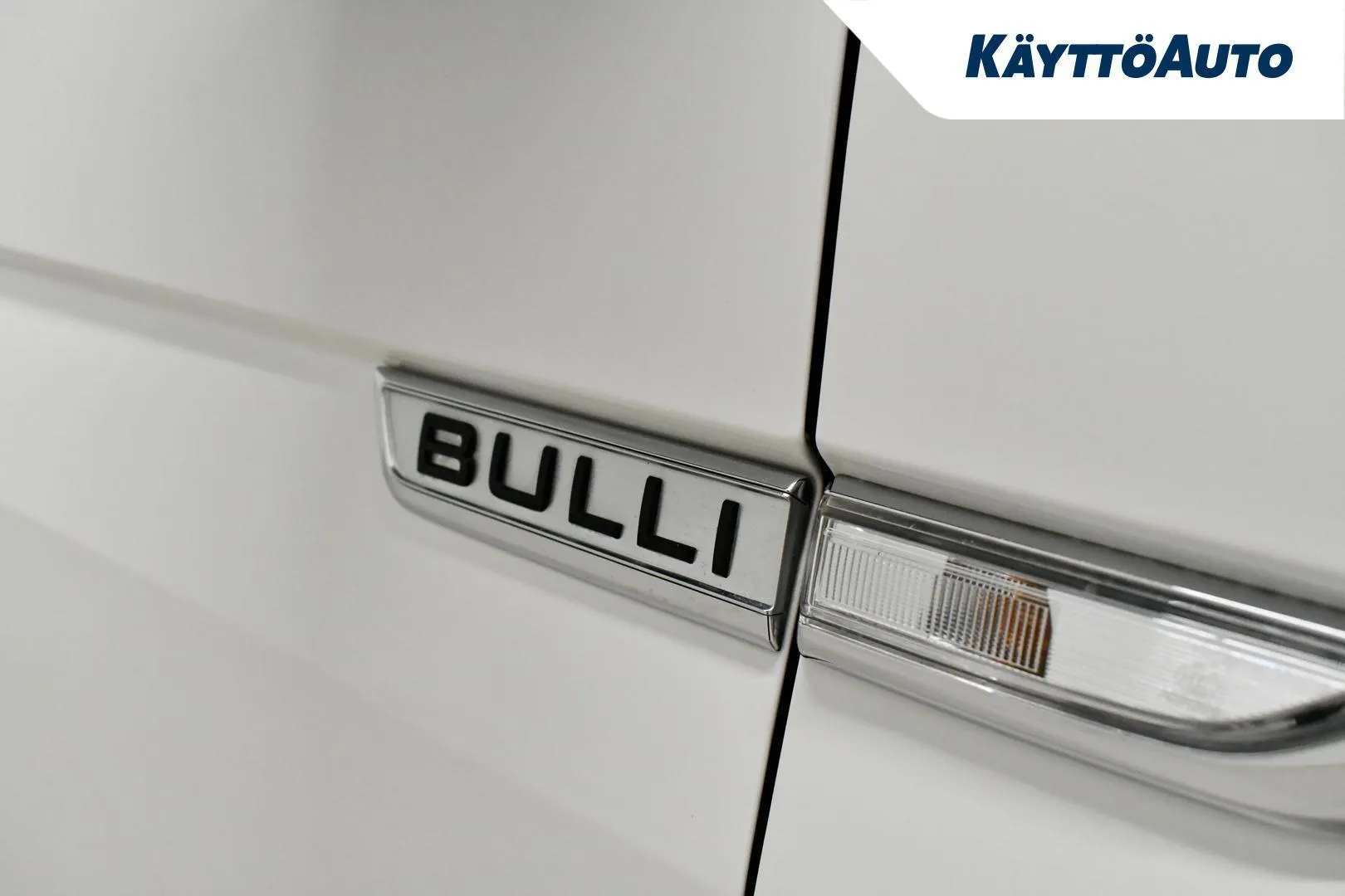 Volkswagen Transporter ZLO-732 carousel image