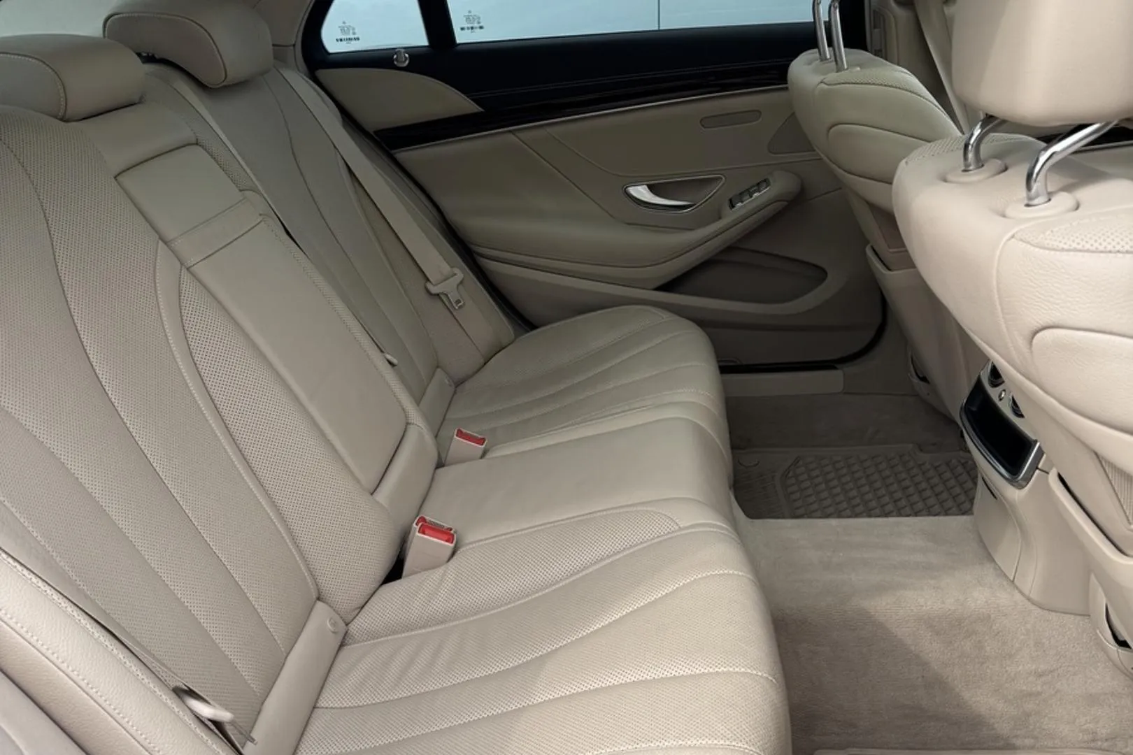 Mercedes-Benz S SMO-742 carousel image