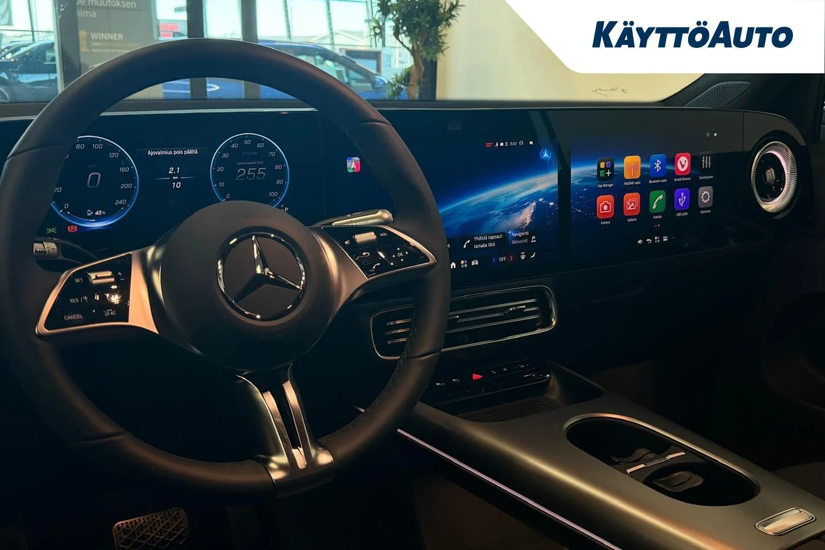 MERCEDES-BENZ GLB YMF-789 carousel image